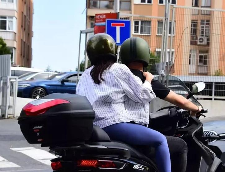 Oğulcan Engin ile İlayda Alişan motosikletle görüntülendi