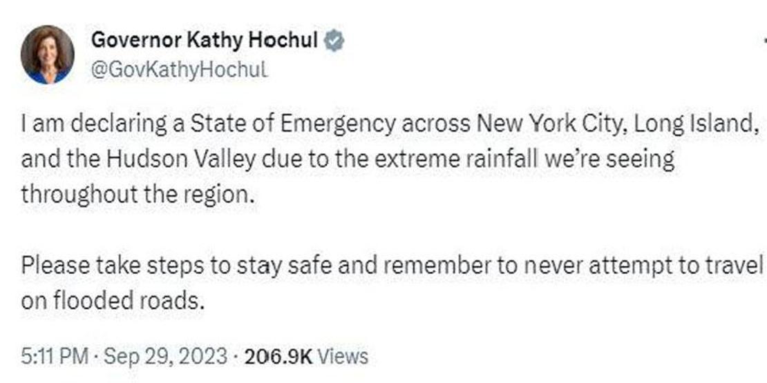 Sağanak hayatı felç etti New York’ta su baskınları nedeniyle OHAL ilan edildi