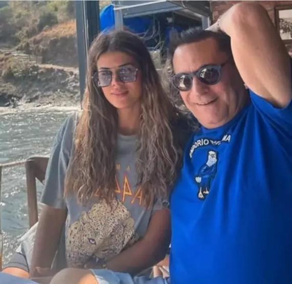 40 yaş küçük sevgilisi ile nişanlanan Mehmet Ali Erbile çocuklarından veto: Evlenemezsin