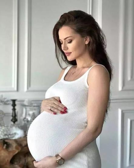 Fahriye Evcenin kombininin fiyatı dudak uçuklattı