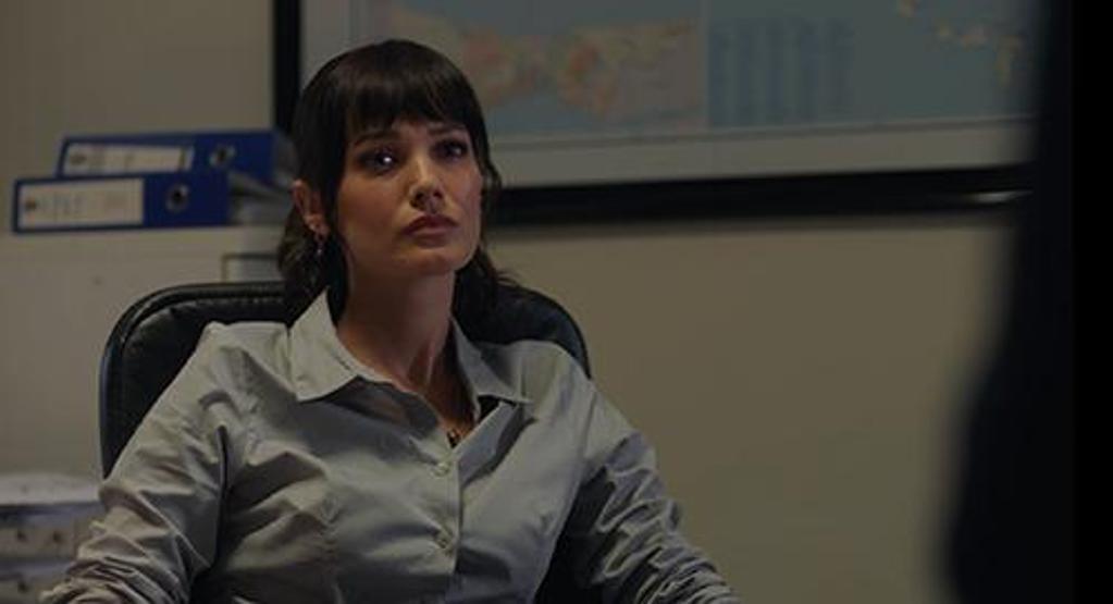 Pınar Denizin ablası güzelliğiyle sosyal medyayı salladı