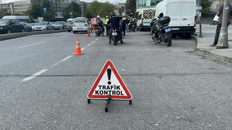 Motosiklet sürücülerine yapılan denetimde ceza yağdı
