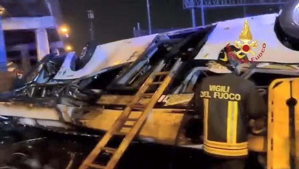 Avrupanın kalbinde katliam gibi kaza: 21 ölü