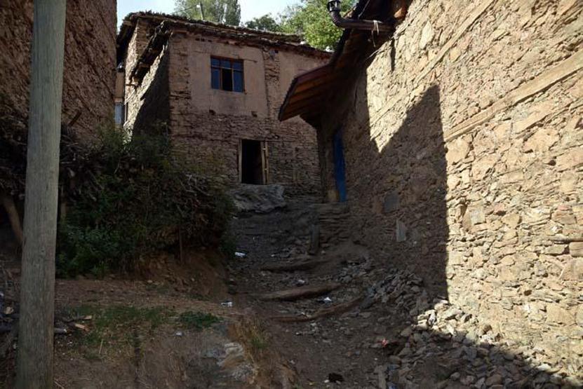 300 yıllık tarihi evler, fotoğrafçıların gözdesi oldu