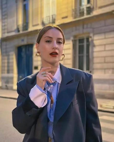 Hazal Kaya ve Ali Ataya teklif yağıyor