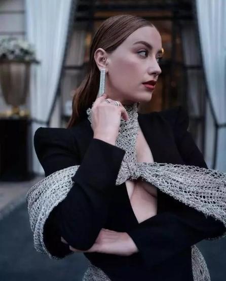 Hazal Kaya ve Ali Ataya teklif yağıyor