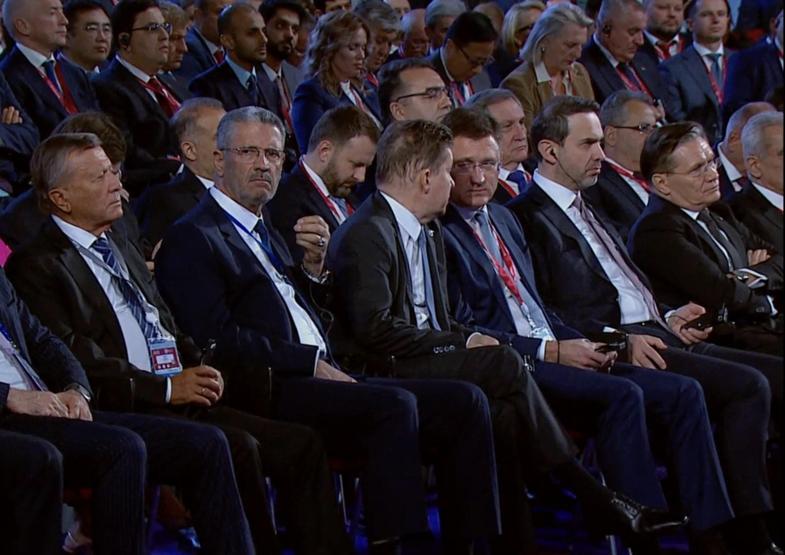 Enerji ve Tabii Kaynaklar Bakanı Bayraktar, Rusya’da ikili görüşmeler yaptı