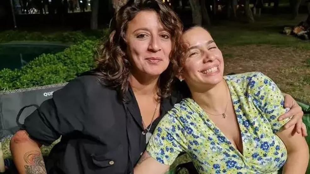 Metin Akpınar’ın ikiz kızları bu evde büyüdü... İlk başta şaka sandık Bütün mahalle şoktayız
