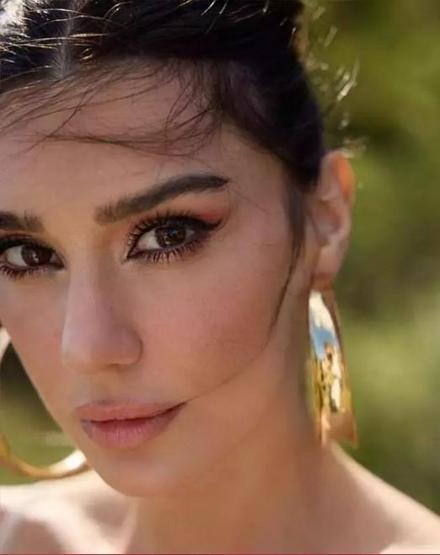 Burcu Kıratlı: Ben aşka aşık bir insanım