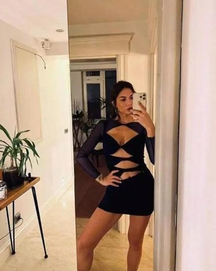 Demet Özdemir, Yunanistan tatilinde