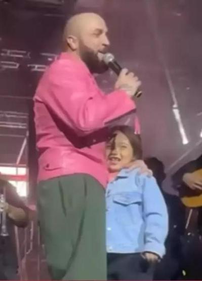 Özlem Ada Şahinden Demet Akalın açıklaması: Şu an için görüşmüyoruz