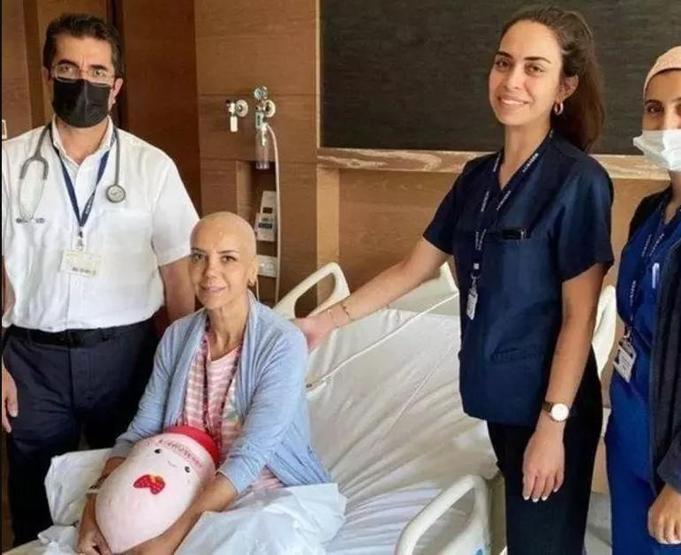 Tanyeli, hastane masraflarını kapatan Zara ile bir araya geldi