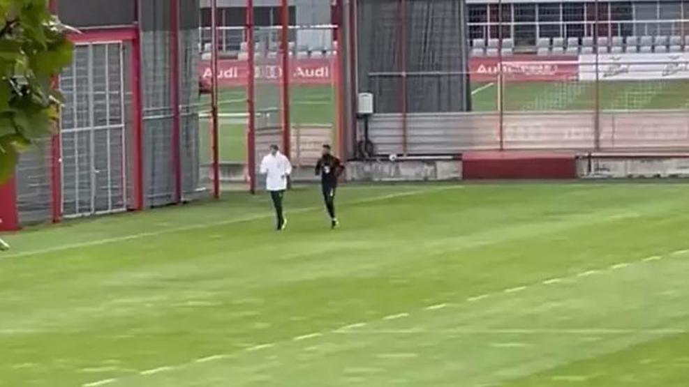 Filistine destek vermişti İşte Bayernin Mazraoui kararı...