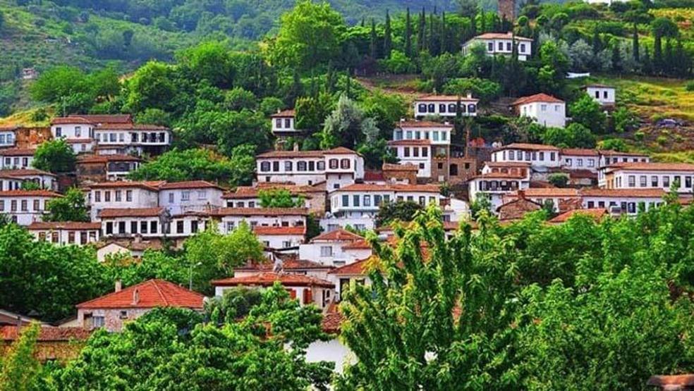 Türkiyedeki bu köye turistler akın ediyor Dünyanın En İyi Turizm Köyü ödülüne layık görüldü