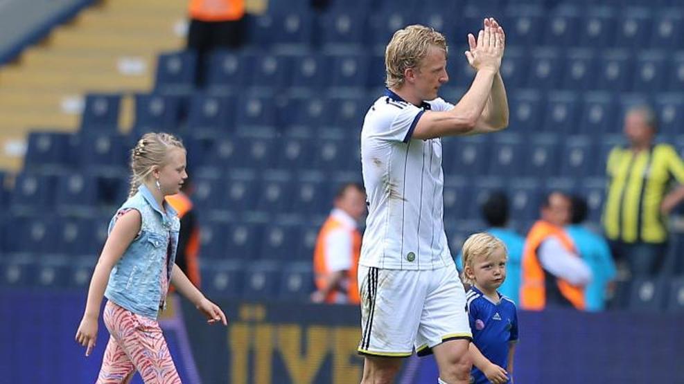 Tümosan Konyaspor, Dirk Kuyt ile anlaştı