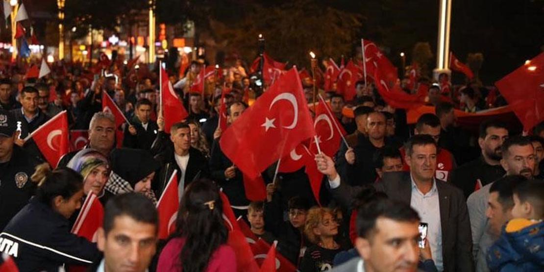 Ülkenin dört bir yanında Cumhuriyetin 100. yıl kutlamaları başladı