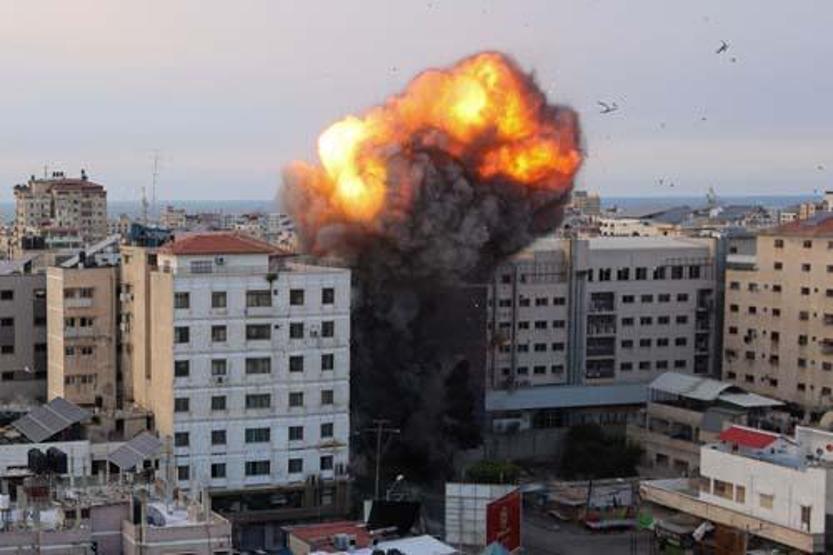 Gazzede katliam 18 bin bomba atıldı: Hiroşimaya atılan bombanın 1,5 katı