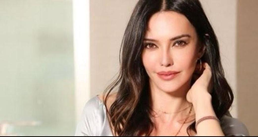 Kim der 50 yaşında Hande Ataizi sosyal medyayı salladı