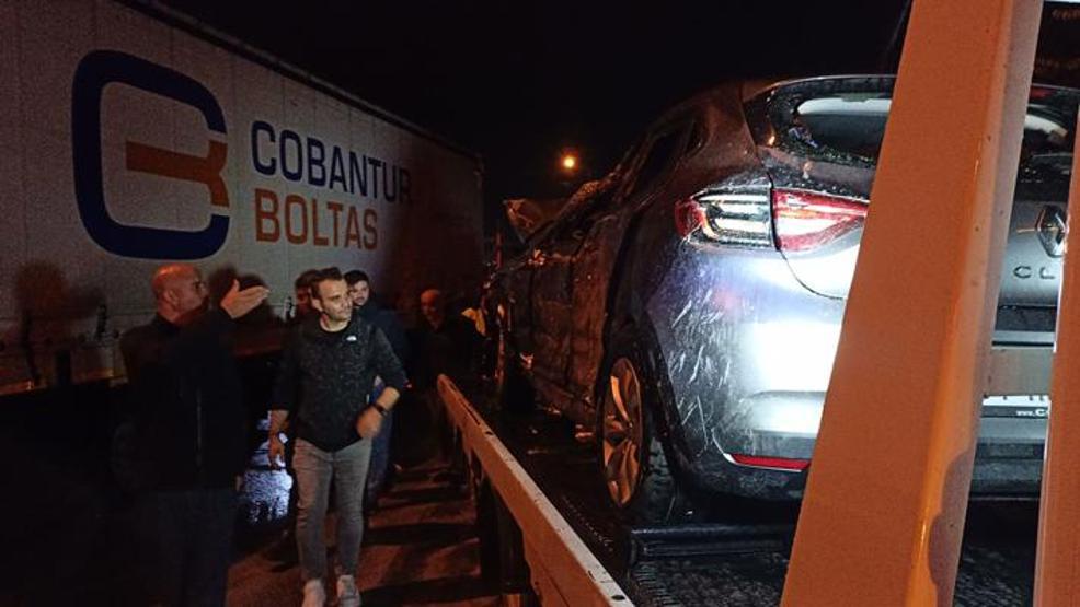 TEMde 18 araç zincirleme kazaya karıştı