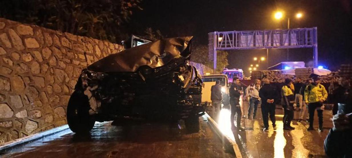 TEMde 18 araç zincirleme kazaya karıştı