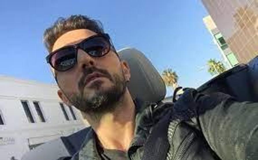 Gökhan Özenden aile pozu: Üç meleğim