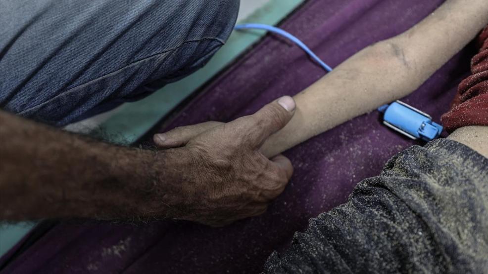 İsrail Gazzedeki hastaneleri kuşatıyor: Hareket eden her şeyi vuruyorlar