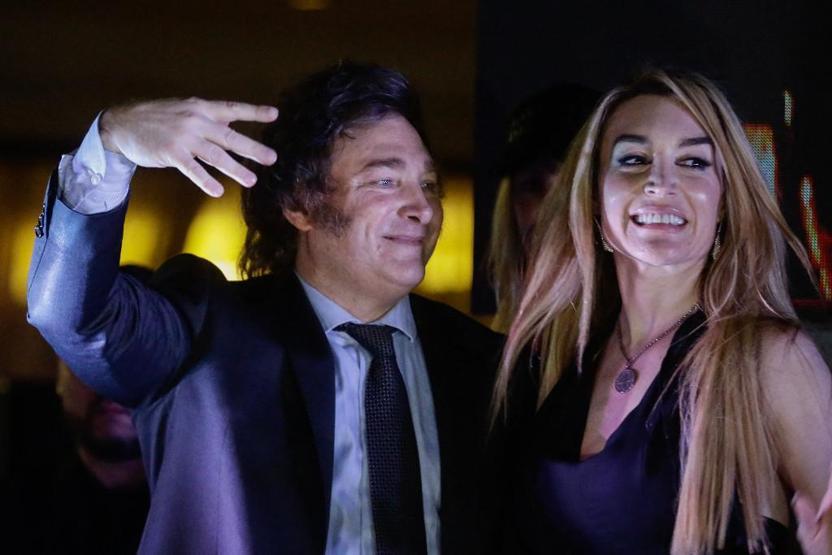 Testere Mileinin ekonomi vaadi: Arjantin dolara geçerse ne olur