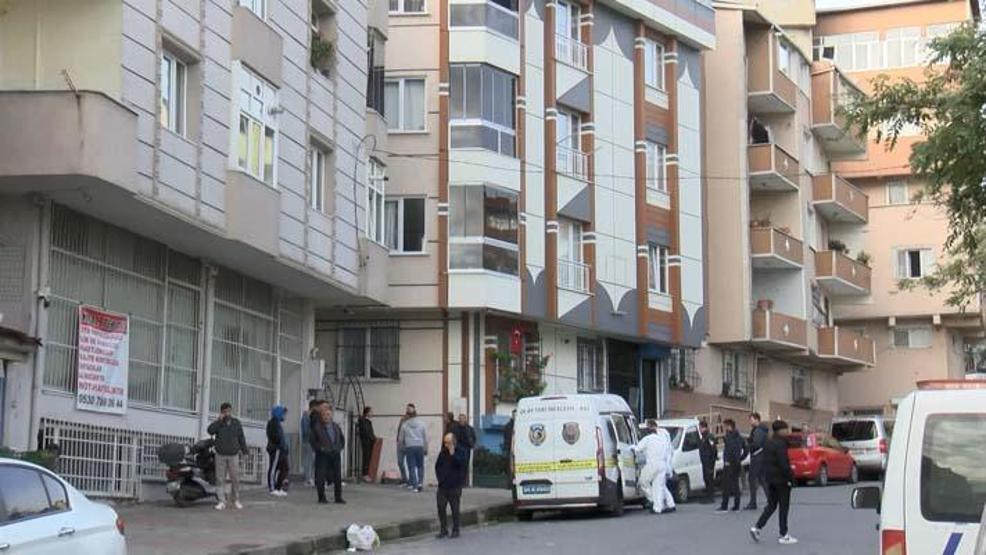 Eşini ve üvey kızını öldürüp intihar etti