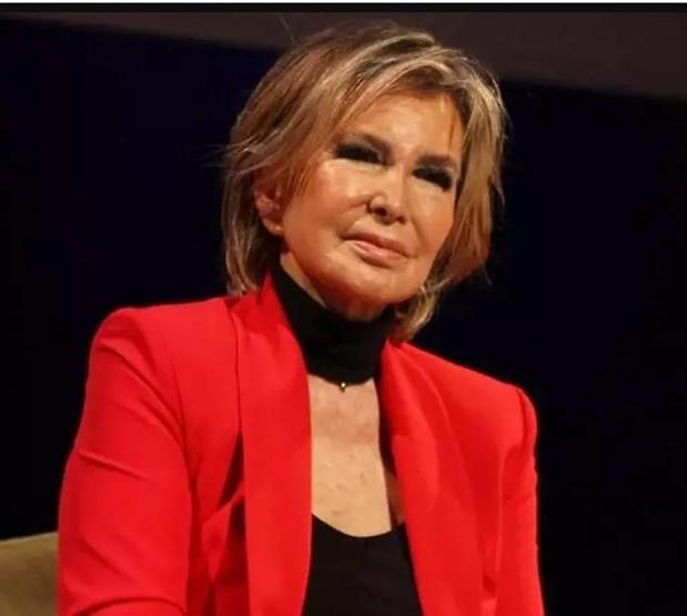 Filiz Akın hastaneye kaldırıldı İşte son sağlık durumu...