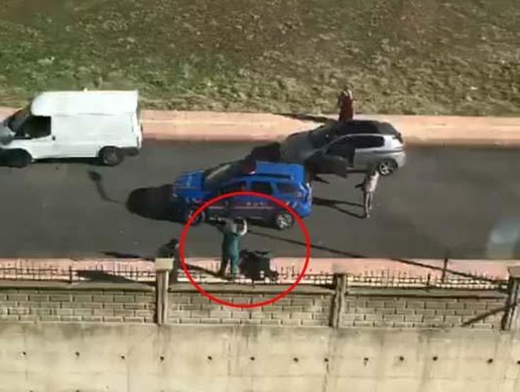 Husumetlisini cadde ortasında bıçakla yaraladı