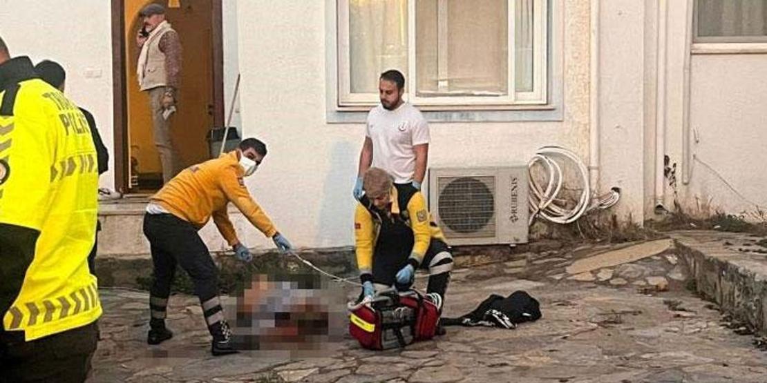 Kan donduran cinayet: 16 yaşındaki çocuk annesini boğazından bıçakladı