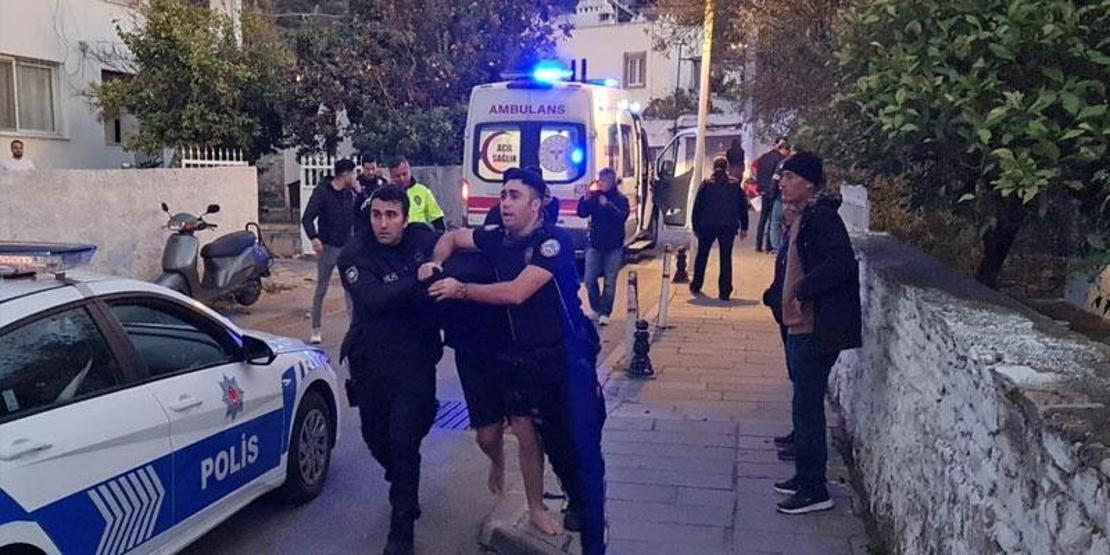 Kan donduran cinayet: 16 yaşındaki çocuk annesini boğazından bıçakladı