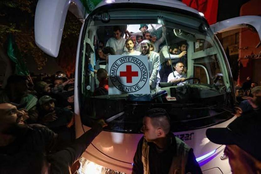 İsrail ile Hamas arasında 2’nci esir takası gerçekleşti
