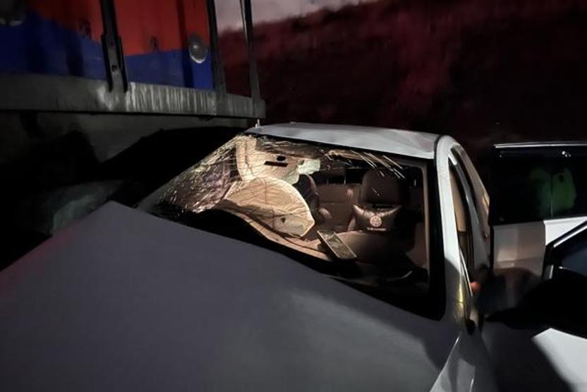 Diyarbakır’da lokomotif otomobile çarptı: 2’si ağır 5 yaralı