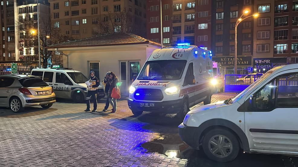 Sağlıkçılar beyaz kod verdi Baba ve oğlu demir sopayla saldırdılar