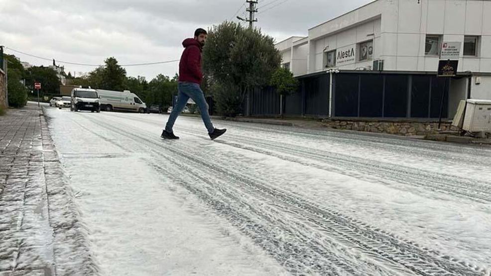 Bodrumda 3 caddede görülen ve merak uyandıran beyaz köpüğün nedeni belli oldu