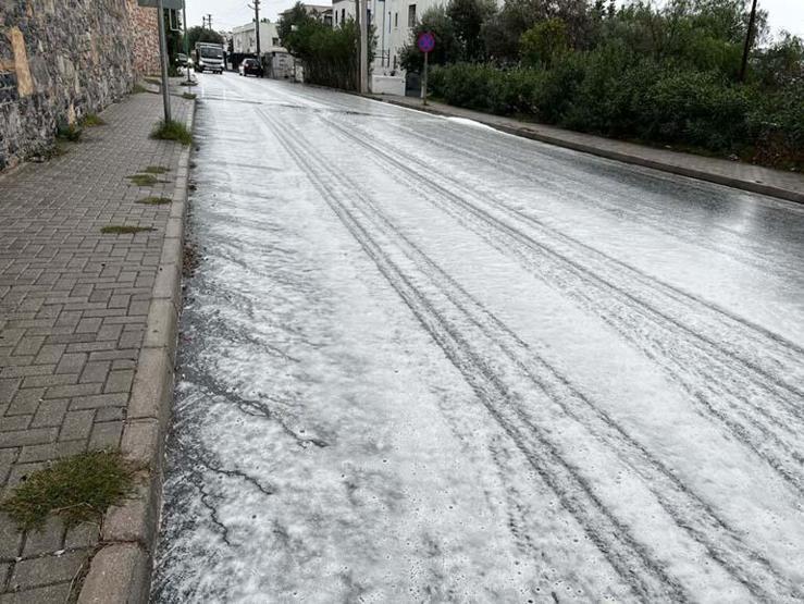 Bodrumda 3 caddede görülen ve merak uyandıran beyaz köpüğün nedeni belli oldu