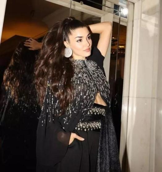 Hande Erçel tarzıyla olay oldu
