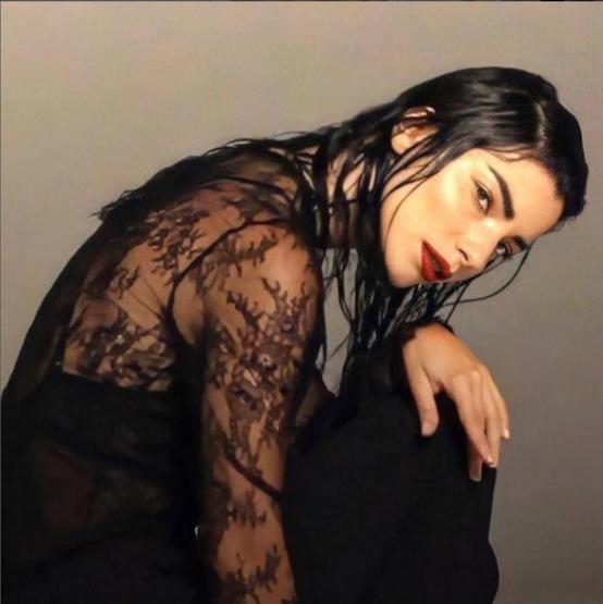 Merve Boluğur evlilik müjdesini verdi