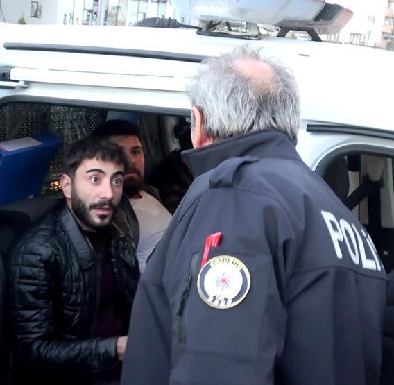 Polisi alarma geçiren ihbarda tabancalar oyuncak çıktı
