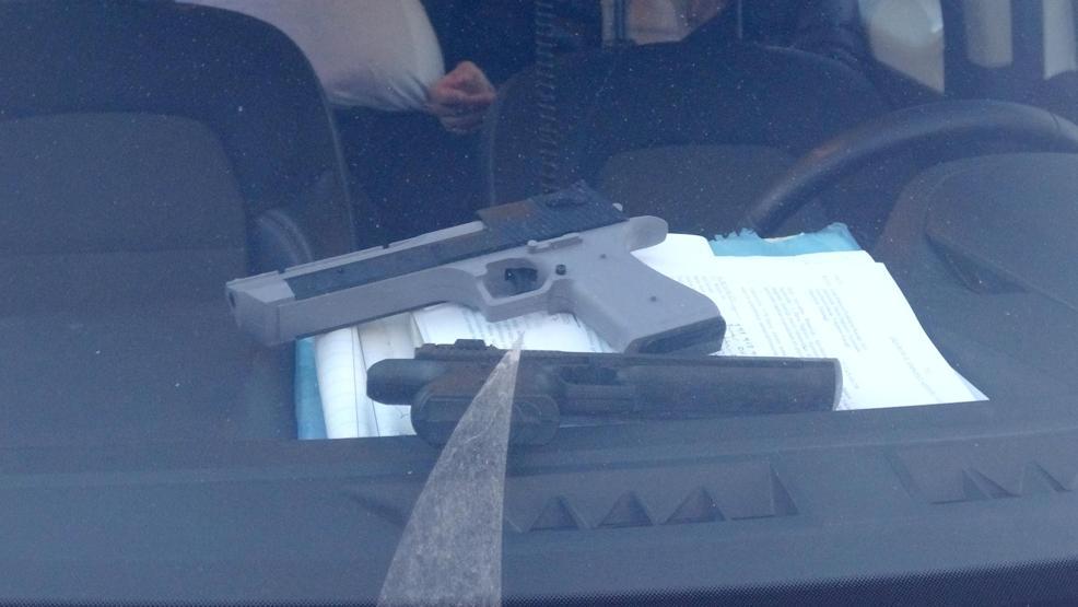 Polisi alarma geçiren ihbarda tabancalar oyuncak çıktı