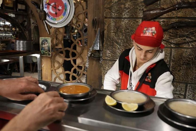 İçilmiyor, yutuluyor; Arabaşı çorbası