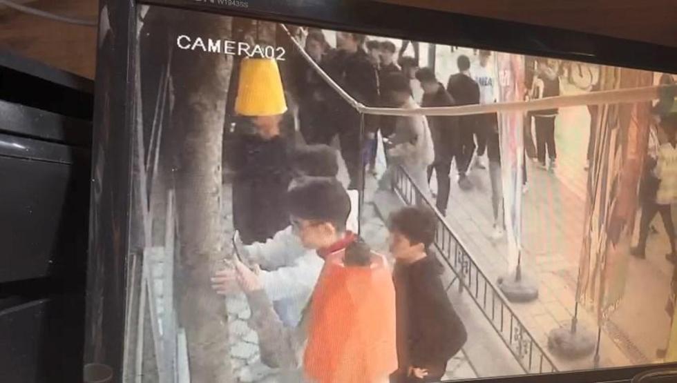 Fenomenlerin hayran buluşmasında kavga