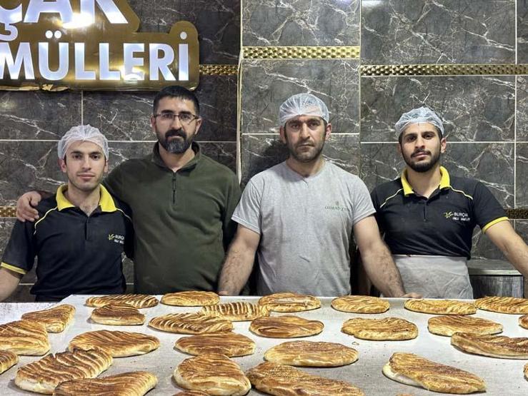 Yüksekovada üretilen Sivas katmeri satışa sunuldu