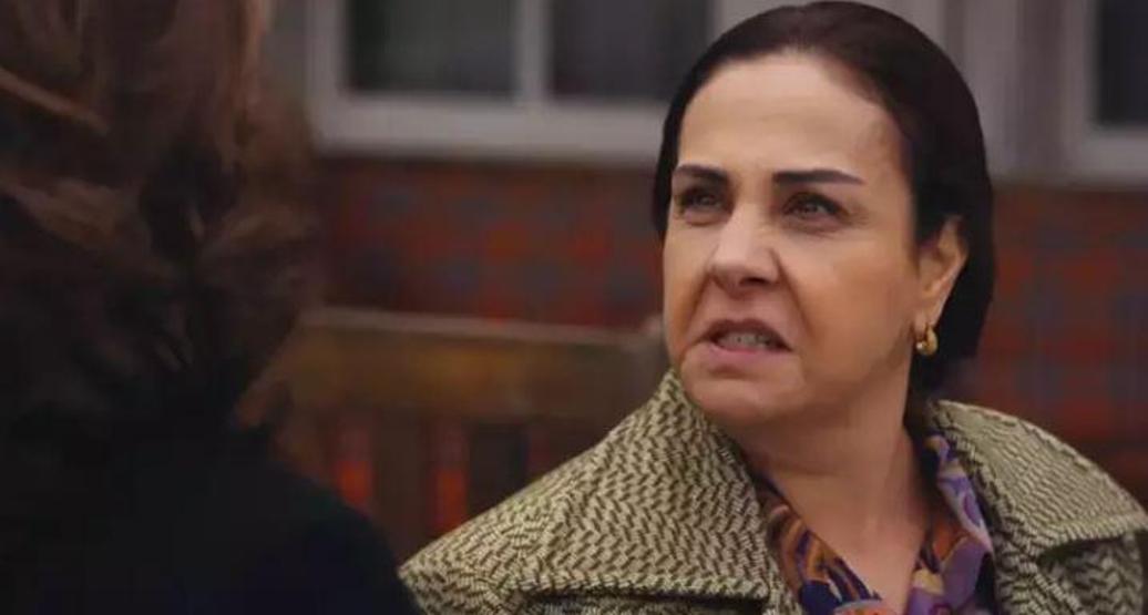 Mustafa belgeleri ele geçirdi
