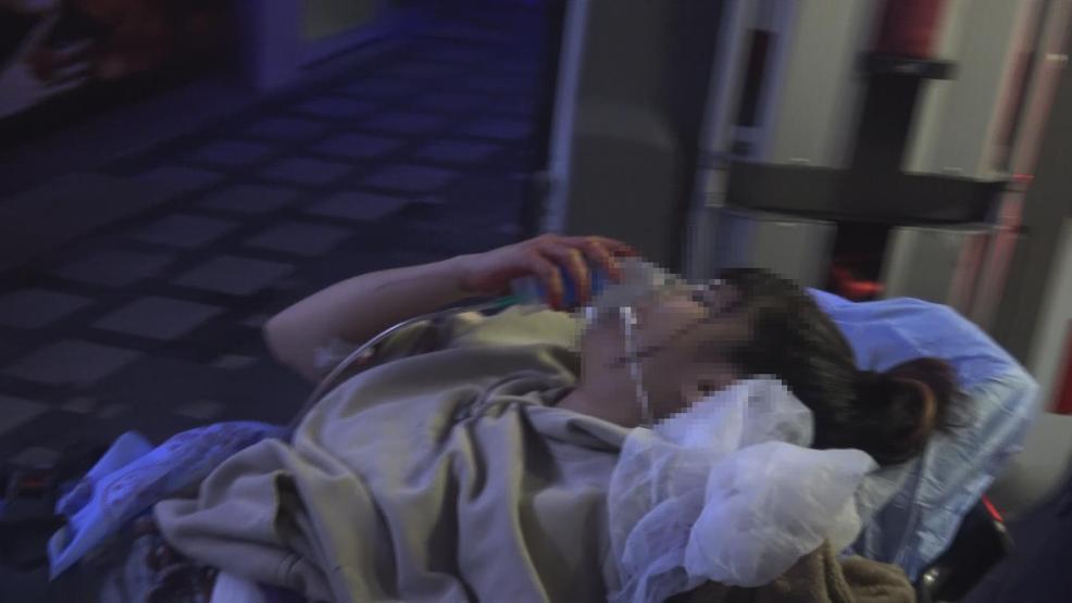16 yaşındaki genç kız, akranı iki kız tarafından bıçaklandı