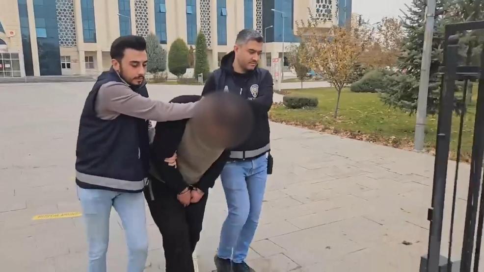 Dur ihtarına uymayıp kaçınca, polis ateş açtı: Terörle bağlantısı olduğu tespit edildi