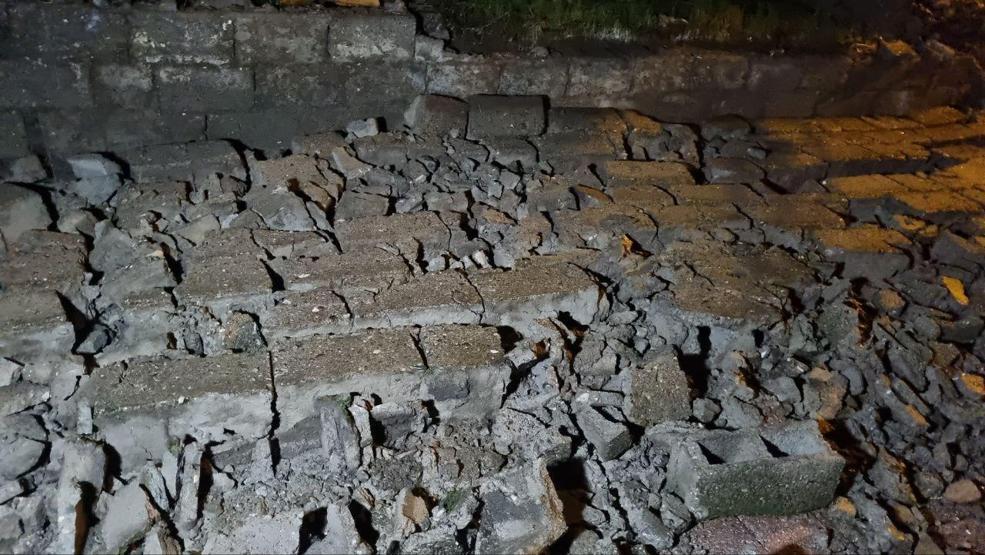 Bahçe duvarının üzerine yıkıldığı kadın, yaralandı