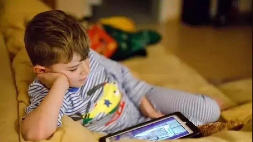 Uzun Süre Tablet Ve Bilgisayar Kullanan Çocuklar Aman Dikkat