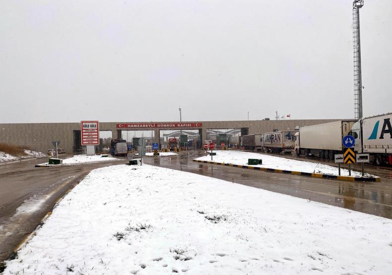 Son dakika... Meteoroloji uyarmıştı: Kar giriş yaptı